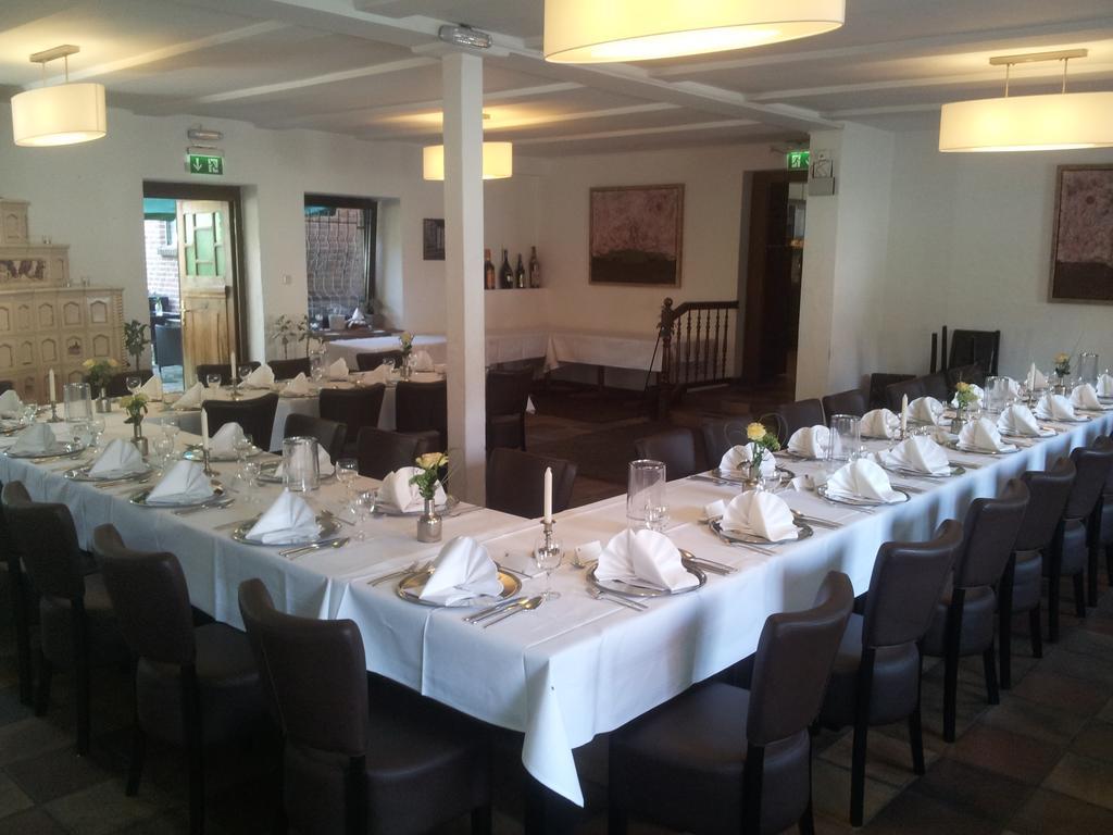 Hotel Schwarzer Adler Moers Luaran gambar